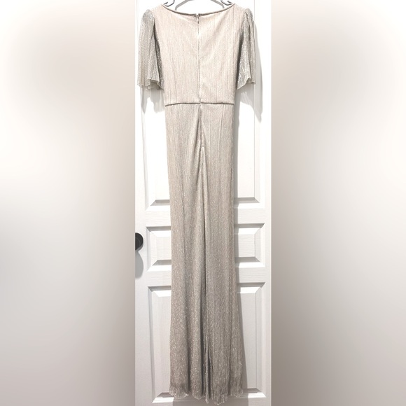 NWT Adrianna Papell Front Ties Textured Metallic Gown Front Keyhole in Stardust - Picture 6 of 10